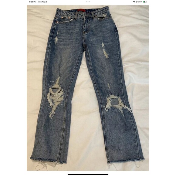 Signature 8 Women’s Distressed Straight Leg Raw Hem Blue Jeans Size S - Picture 1 of 10